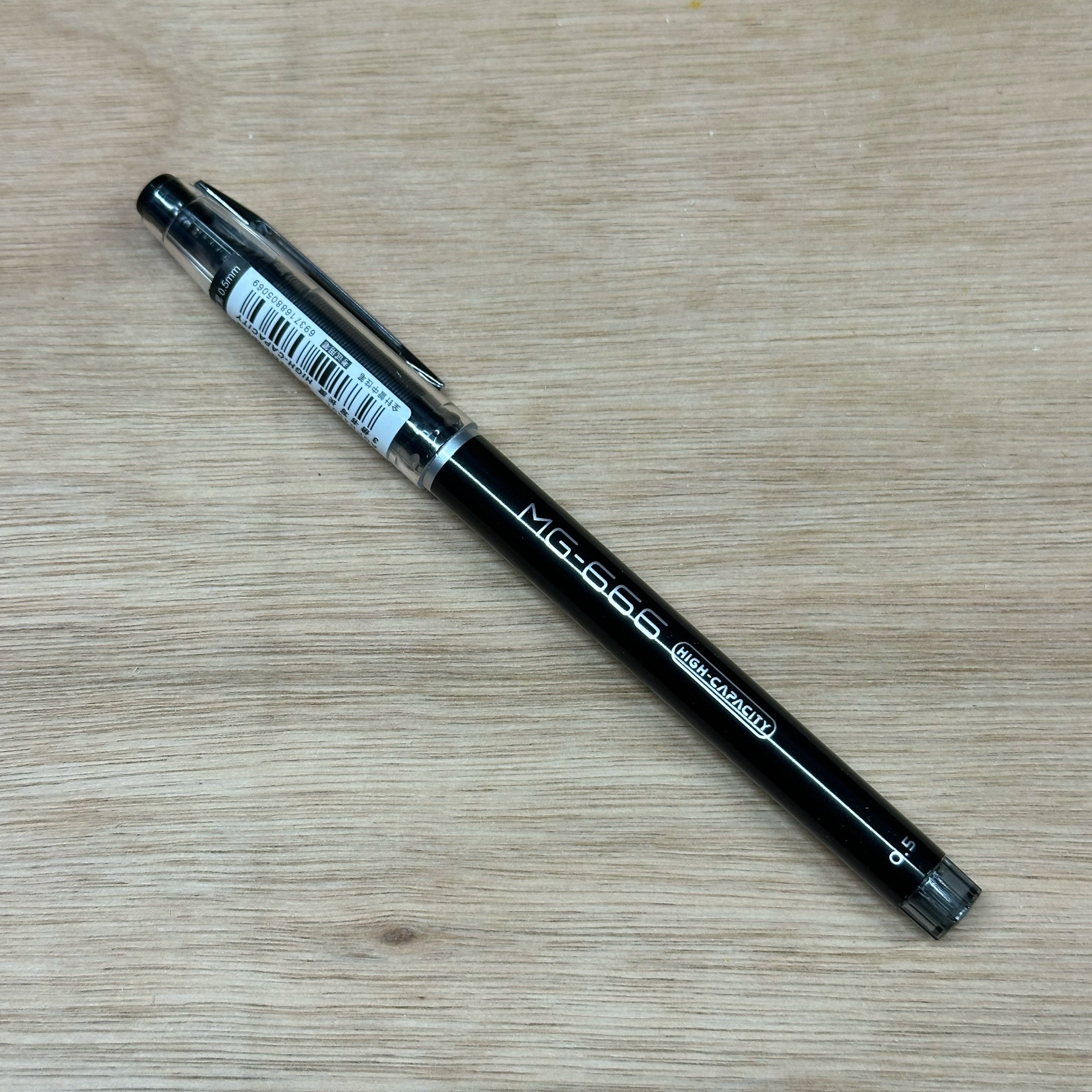 M&G MG-666 Gelpenna – 0,5 mm (svart)